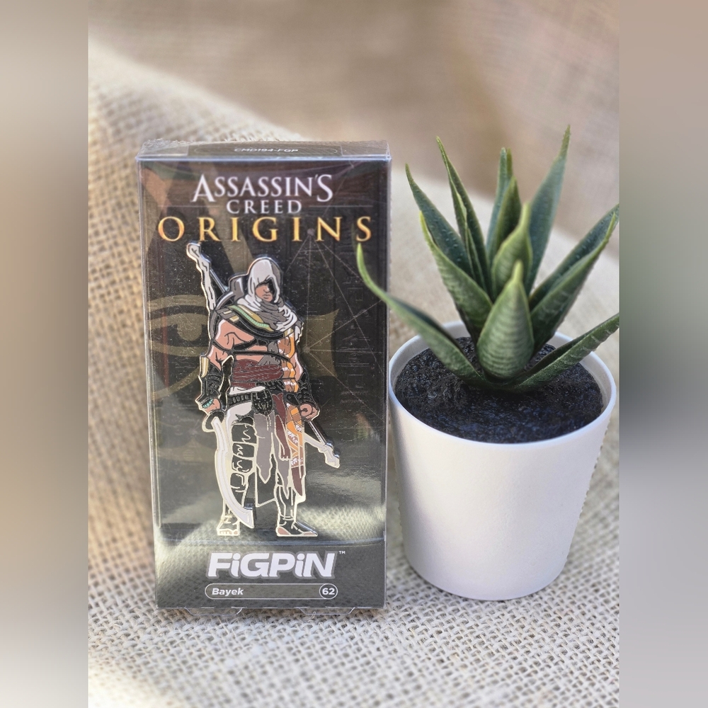 Assassins Creed Origins FIGPIN Bayek 62 Brand New